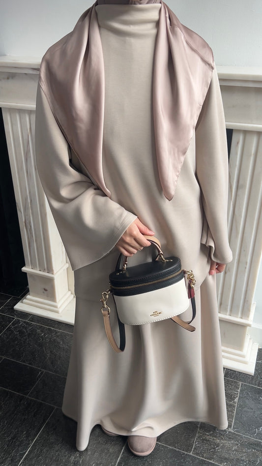 BEIGE BUTTER SET LONG