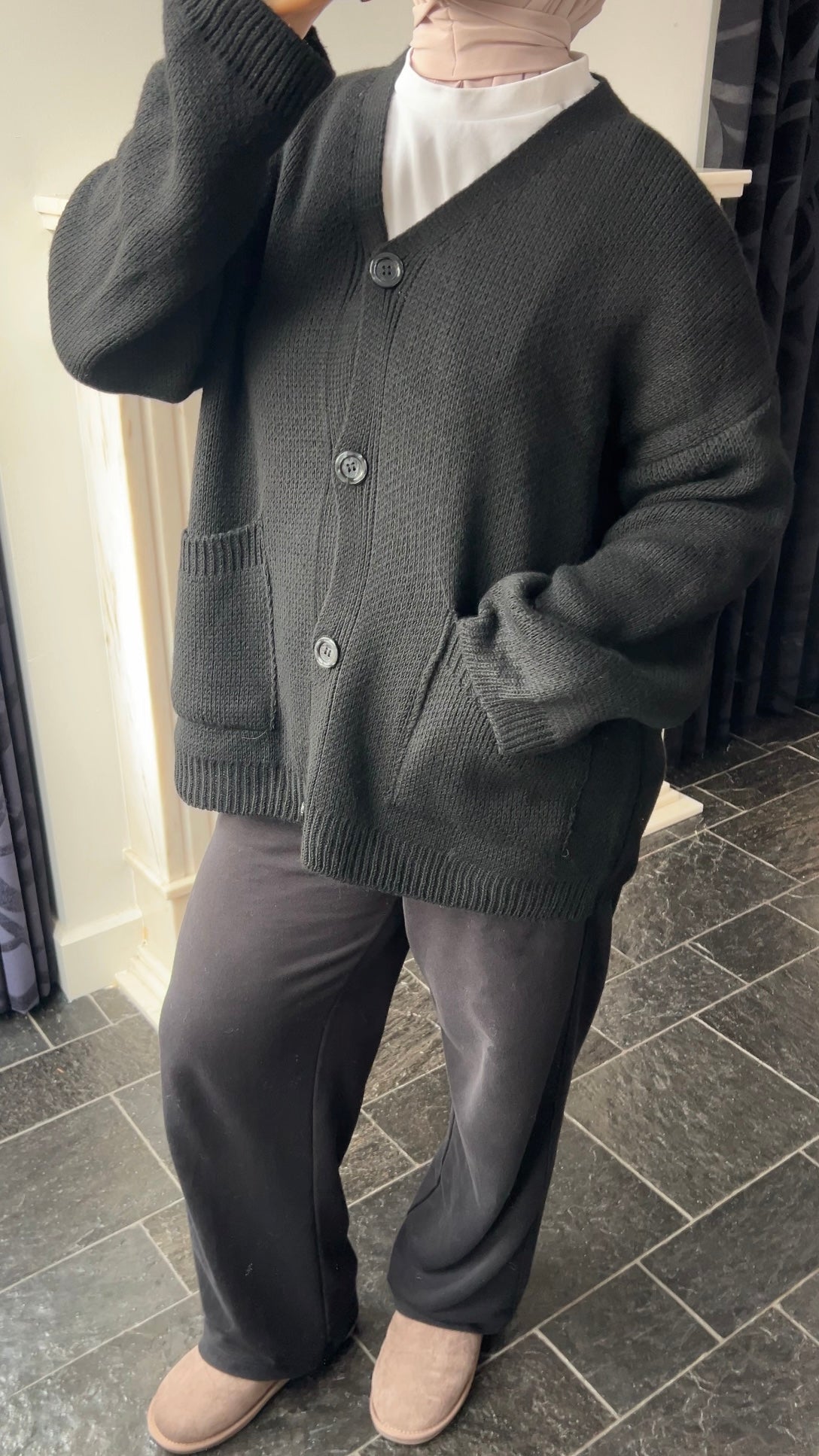 BUTTON CARDIGAN BLACK