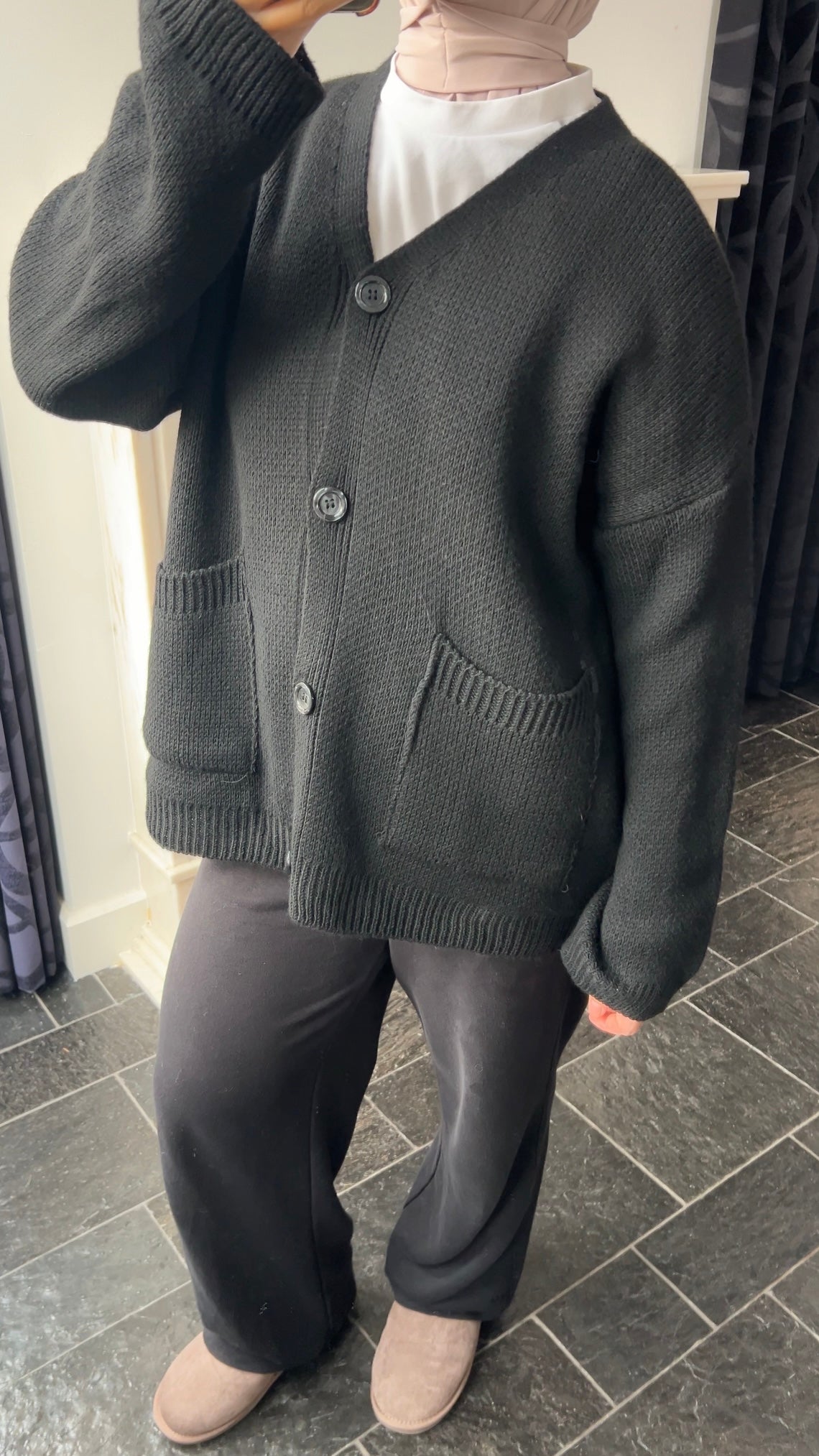 BUTTON CARDIGAN BLACK