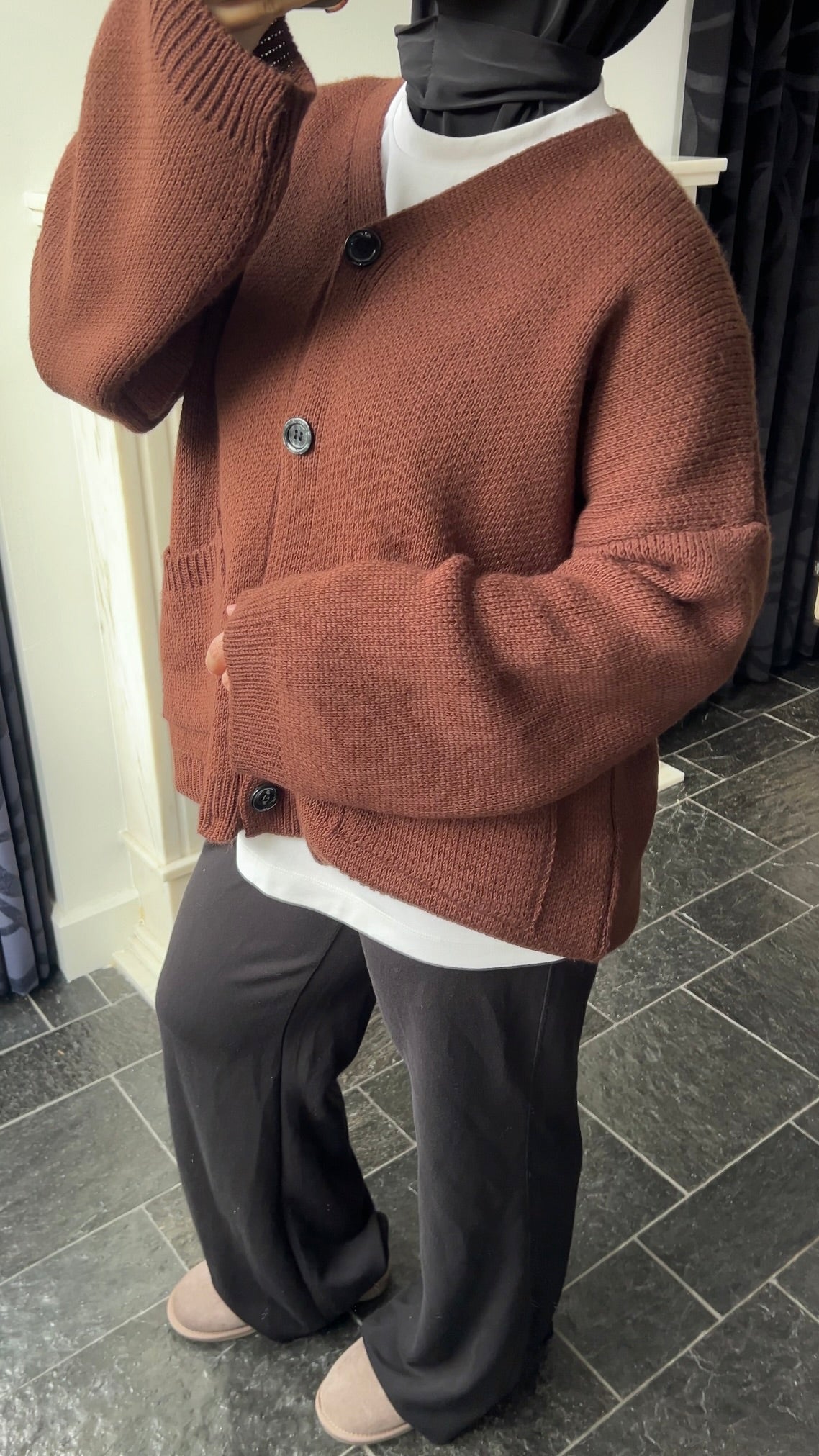 BUTTON CARDIGAN CHOCO