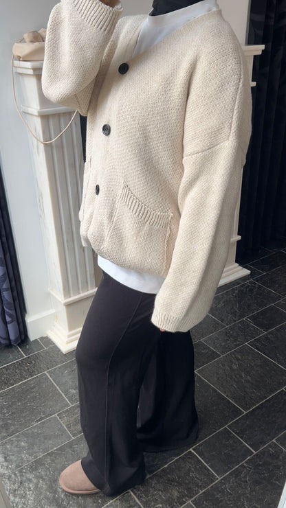 BUTTON CARDIGAN BEIGE