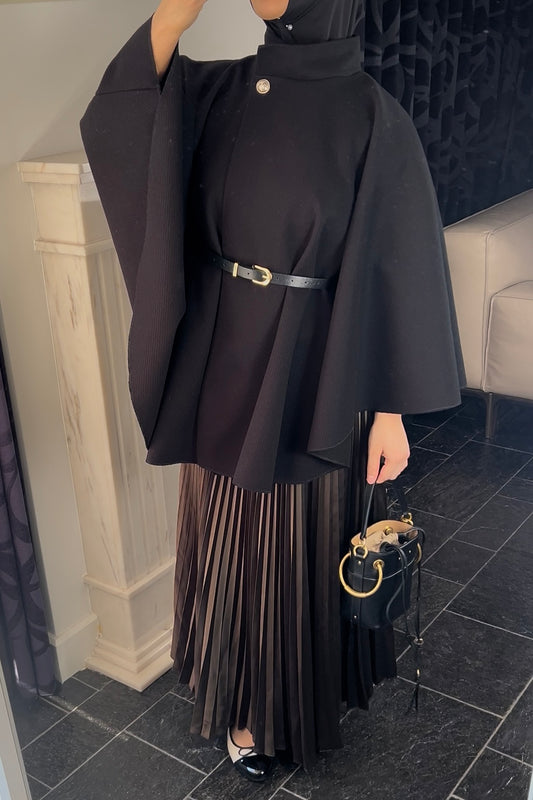 BLACK RIBBED BELT PONCHO
