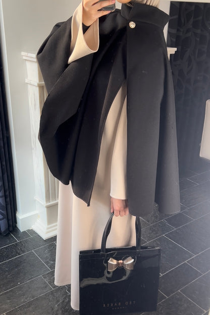 BLACK RIBBED BELT PONCHO