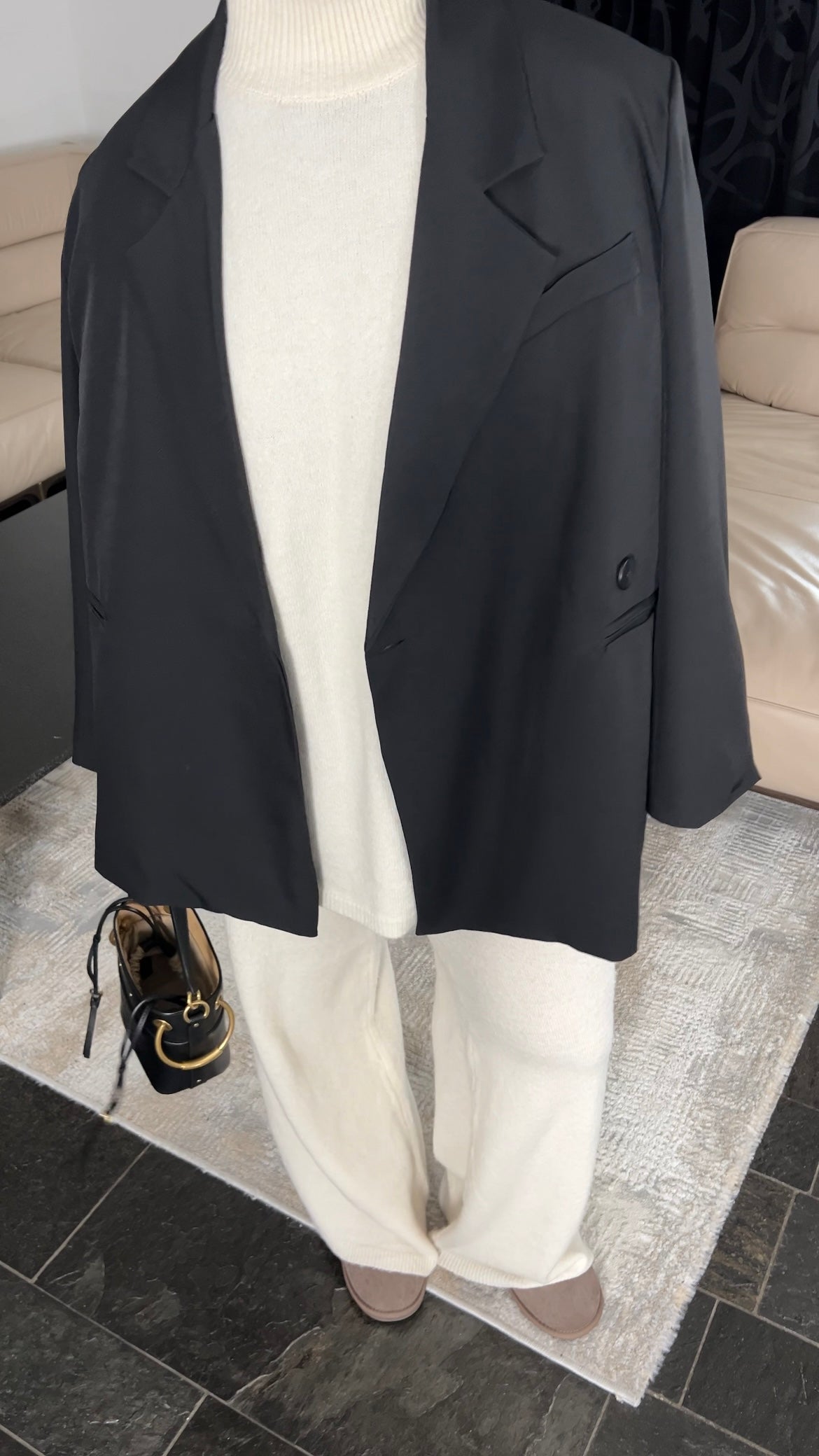 BLACK BUTTON BLAZER