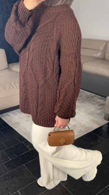 CHOCO CABLE KNIT SWEATER