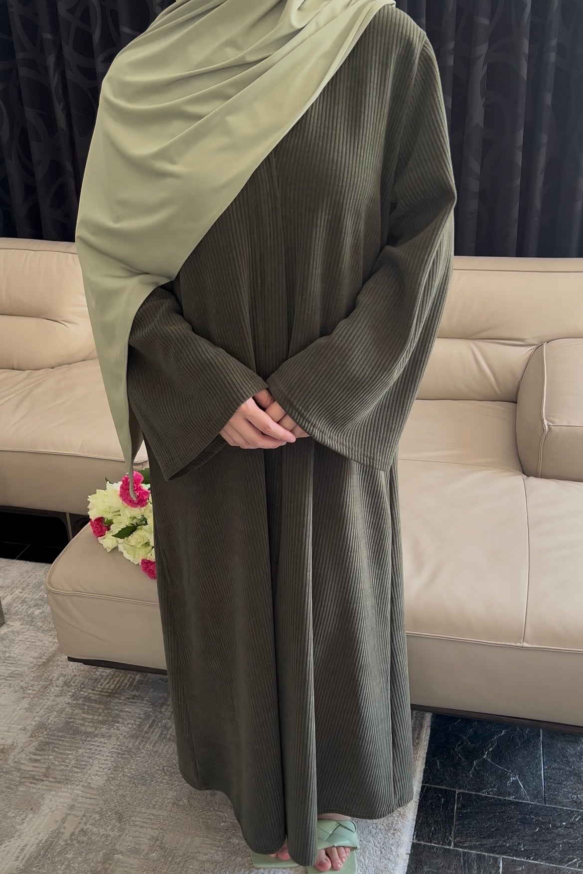 KHAKI RIBBED ABAYA