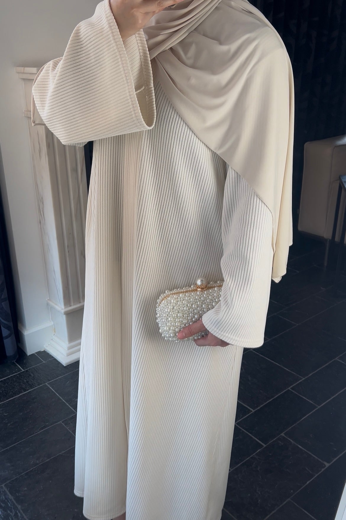 OFF-WHITE RIBBED ABAYA