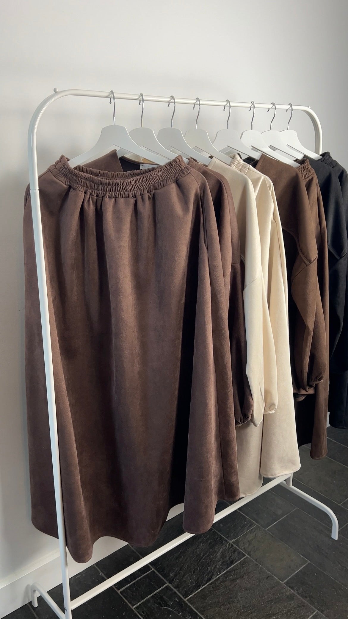 TAUPE BROWN SUEDE SET