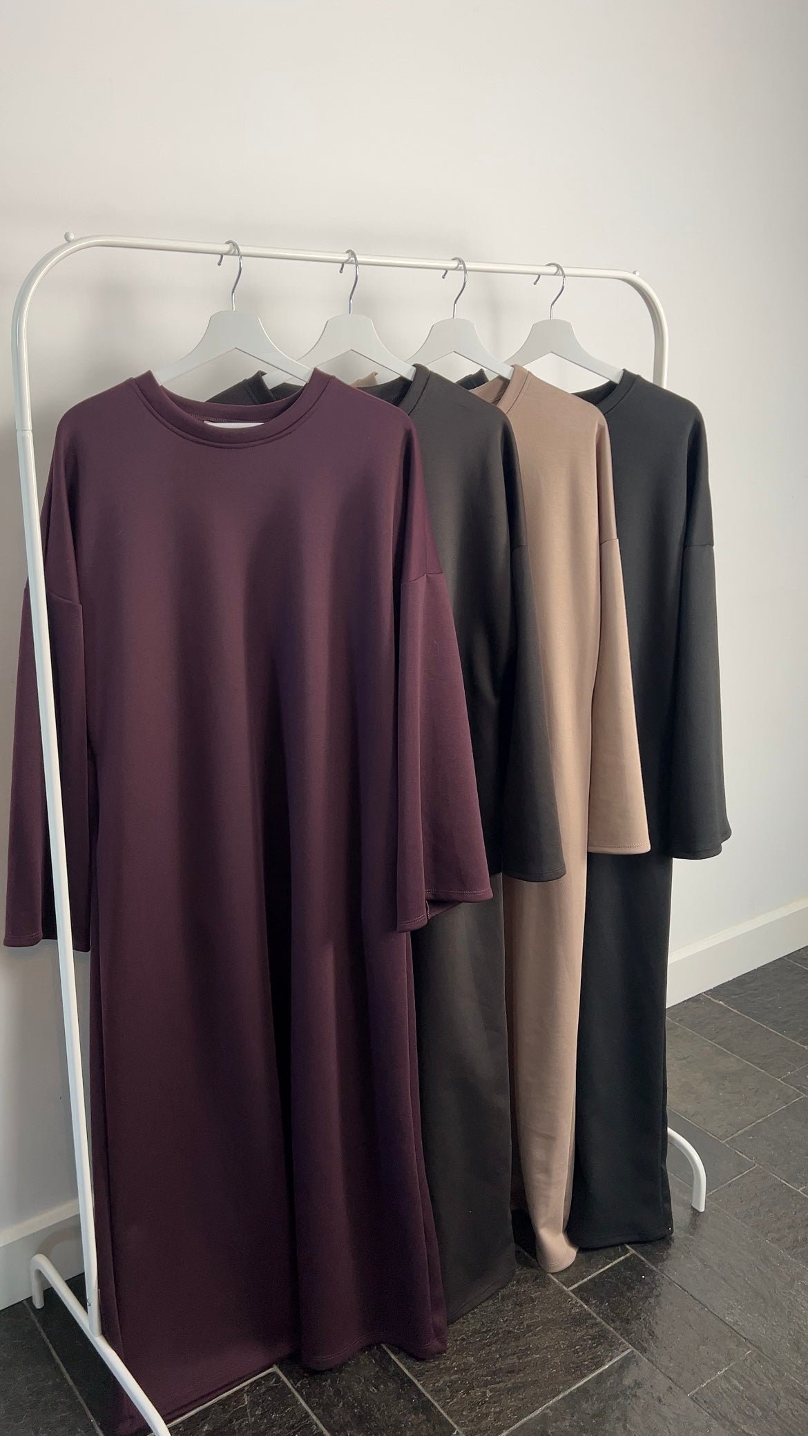 BURGUNDY BUTTER ABAYA