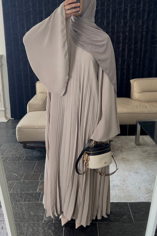 MOCHA PLEATED DRESS