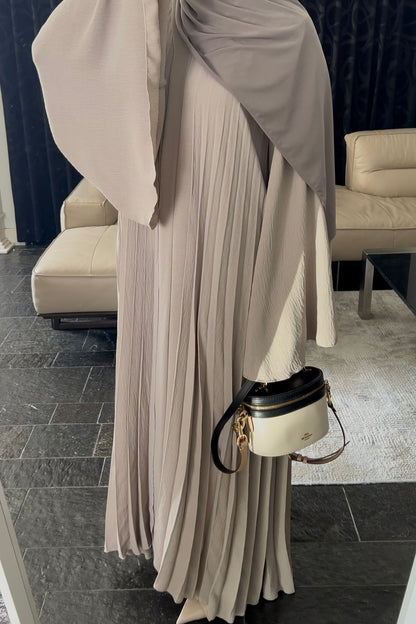 MOCHA PLEATED DRESS