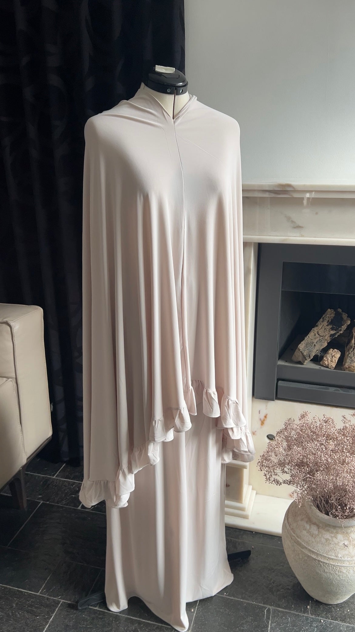 RUFFLE KHIMAR SET BEIGE