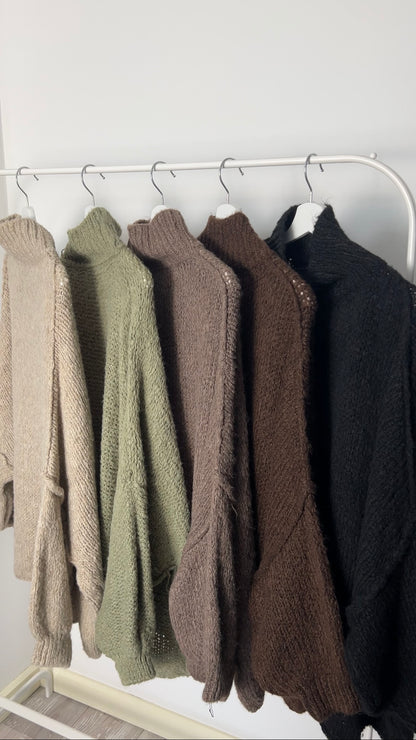 FLUFFY SWEATER SAGE GREEN