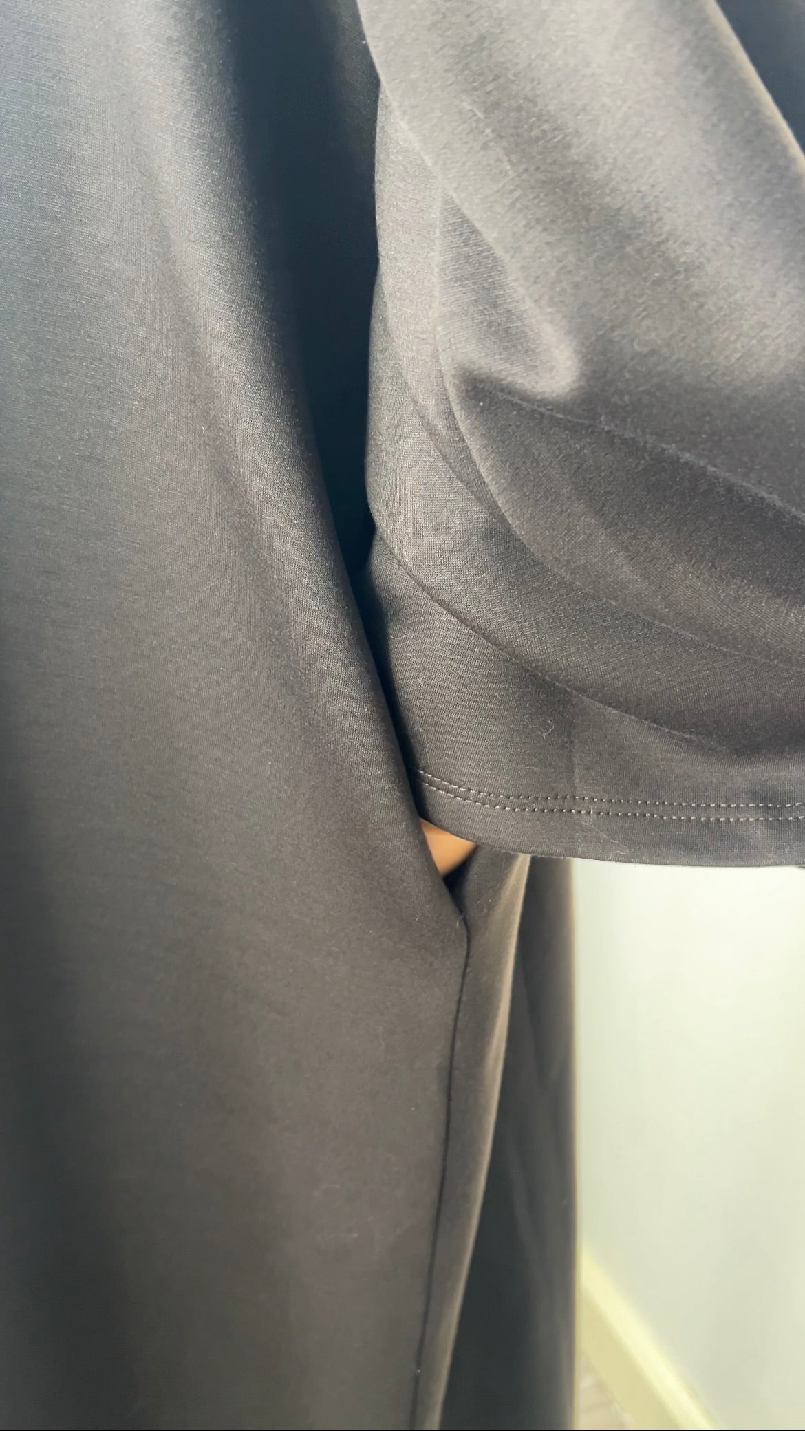 COMFY JERSEY DRESS DARK BROWN