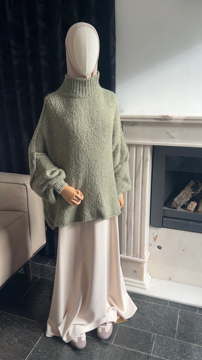 FLUFFY SWEATER SAGE GREEN