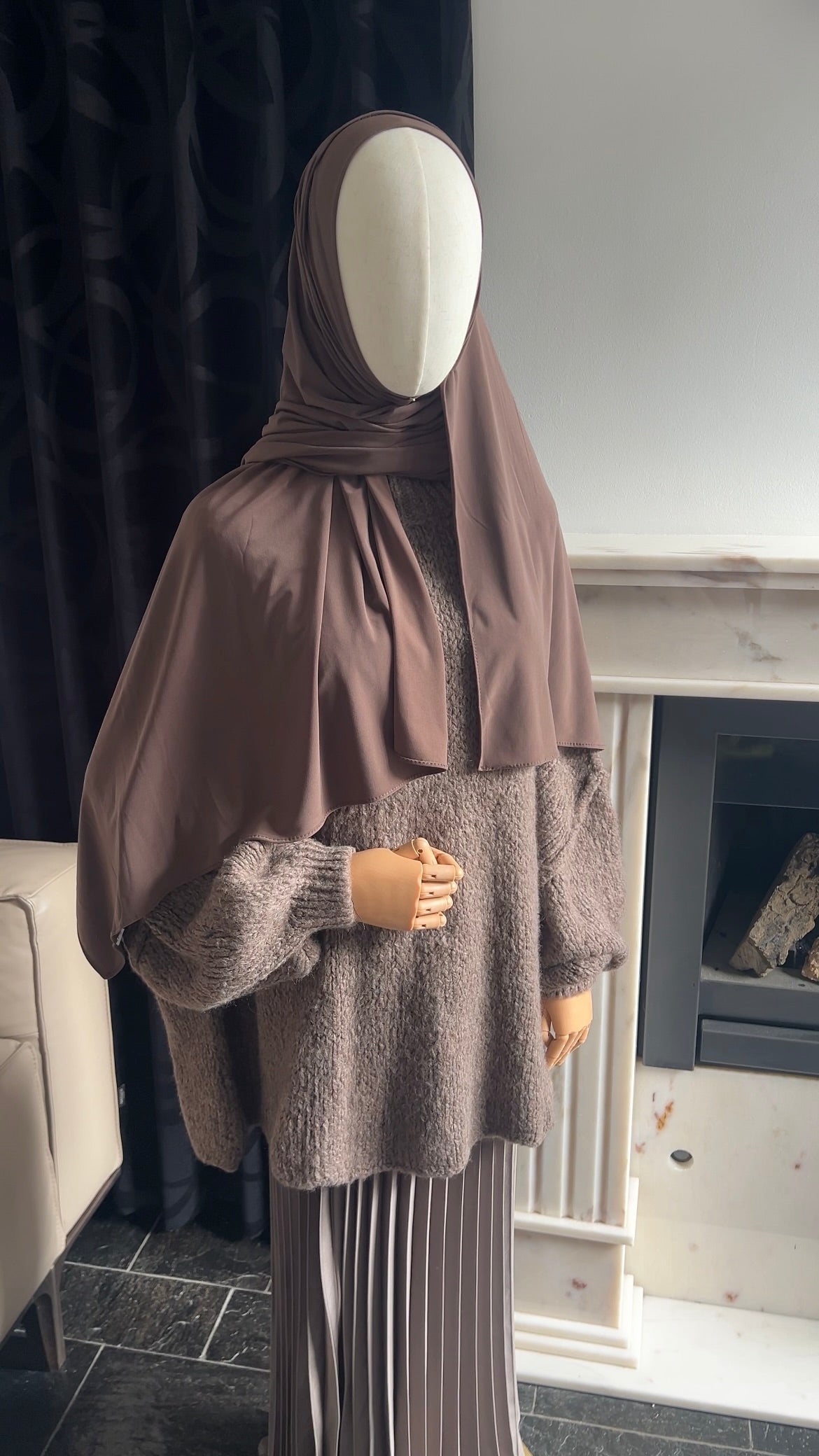 FLUFFY SWEATER TAUPE