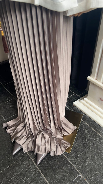 SATIN PLISSÉ SKIRT TAUPE