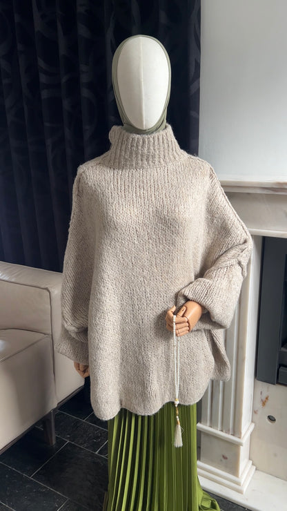 FLUFFY SWEATER BEIGE