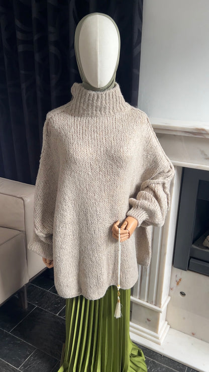 FLUFFY SWEATER BEIGE