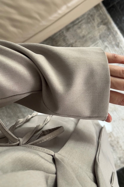 TAUPE TIE BLAZER