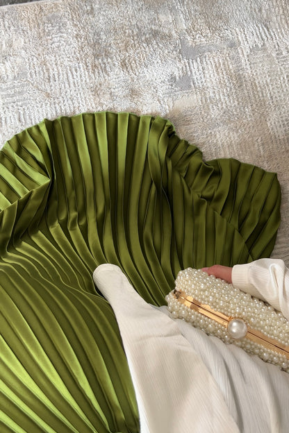 OLIVE SATIN PLISSÉ SKIRT