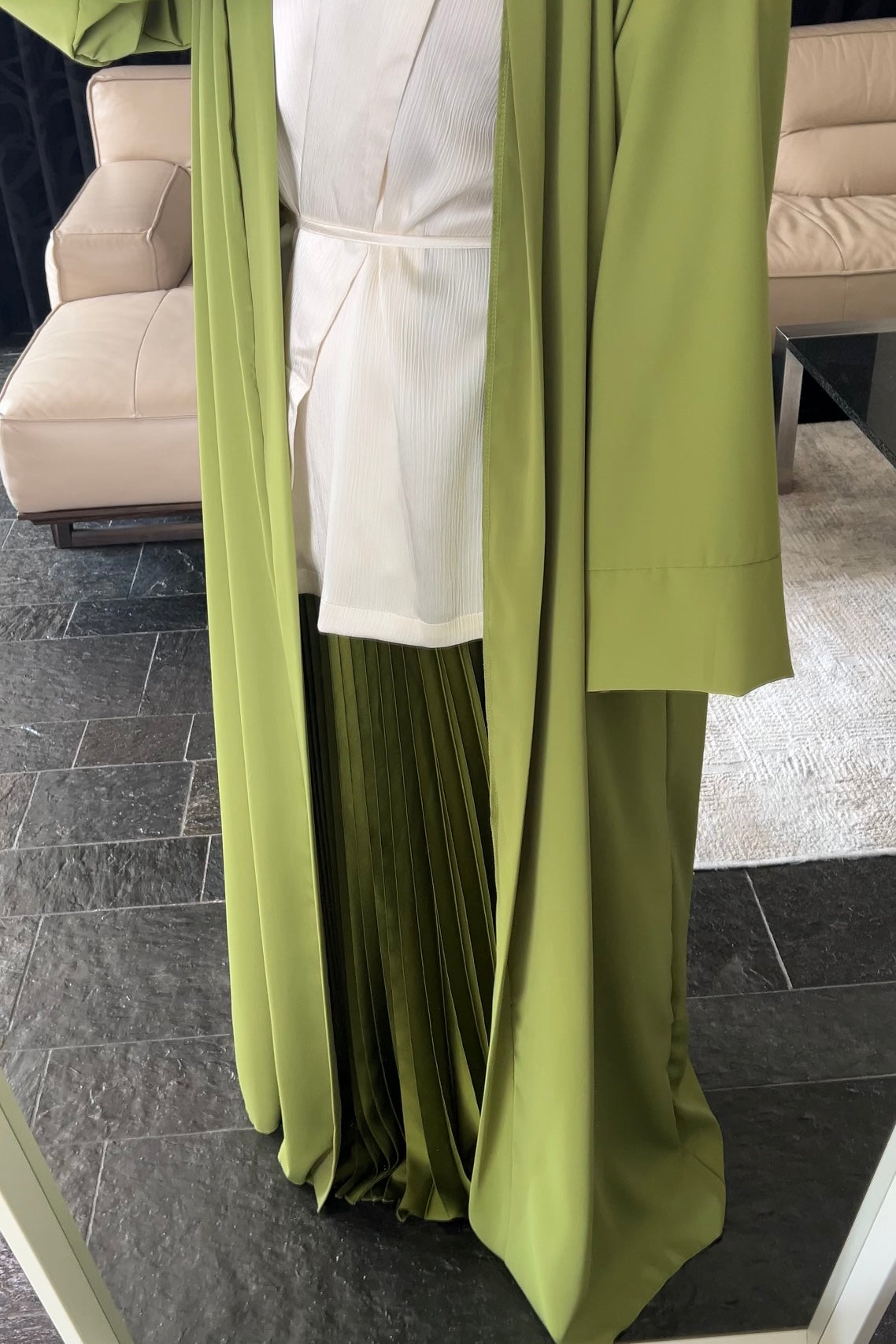 OLIVE ESSENTIAL SILK ABAYA