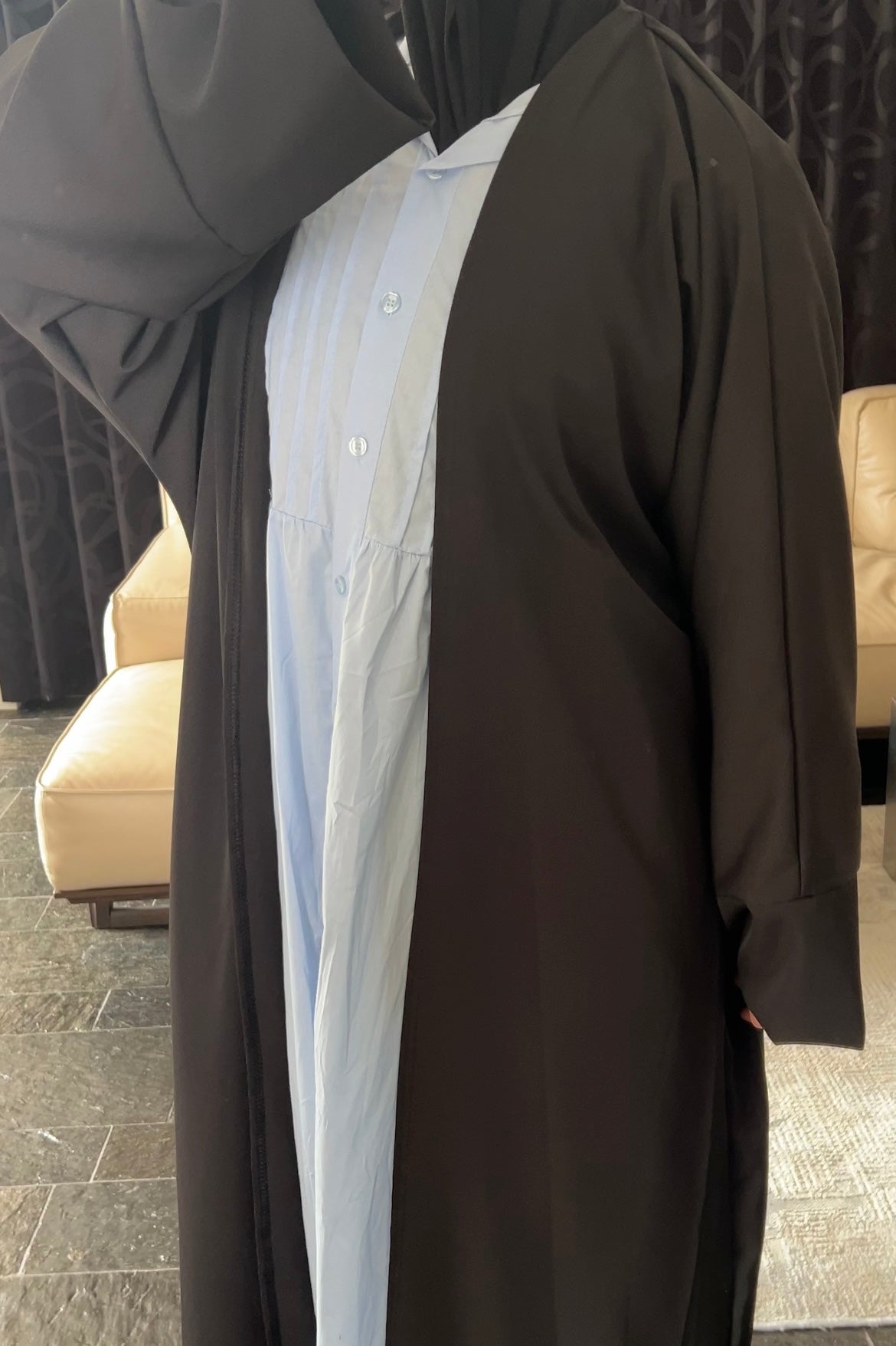 BLACK ESSENTIAL ABAYA