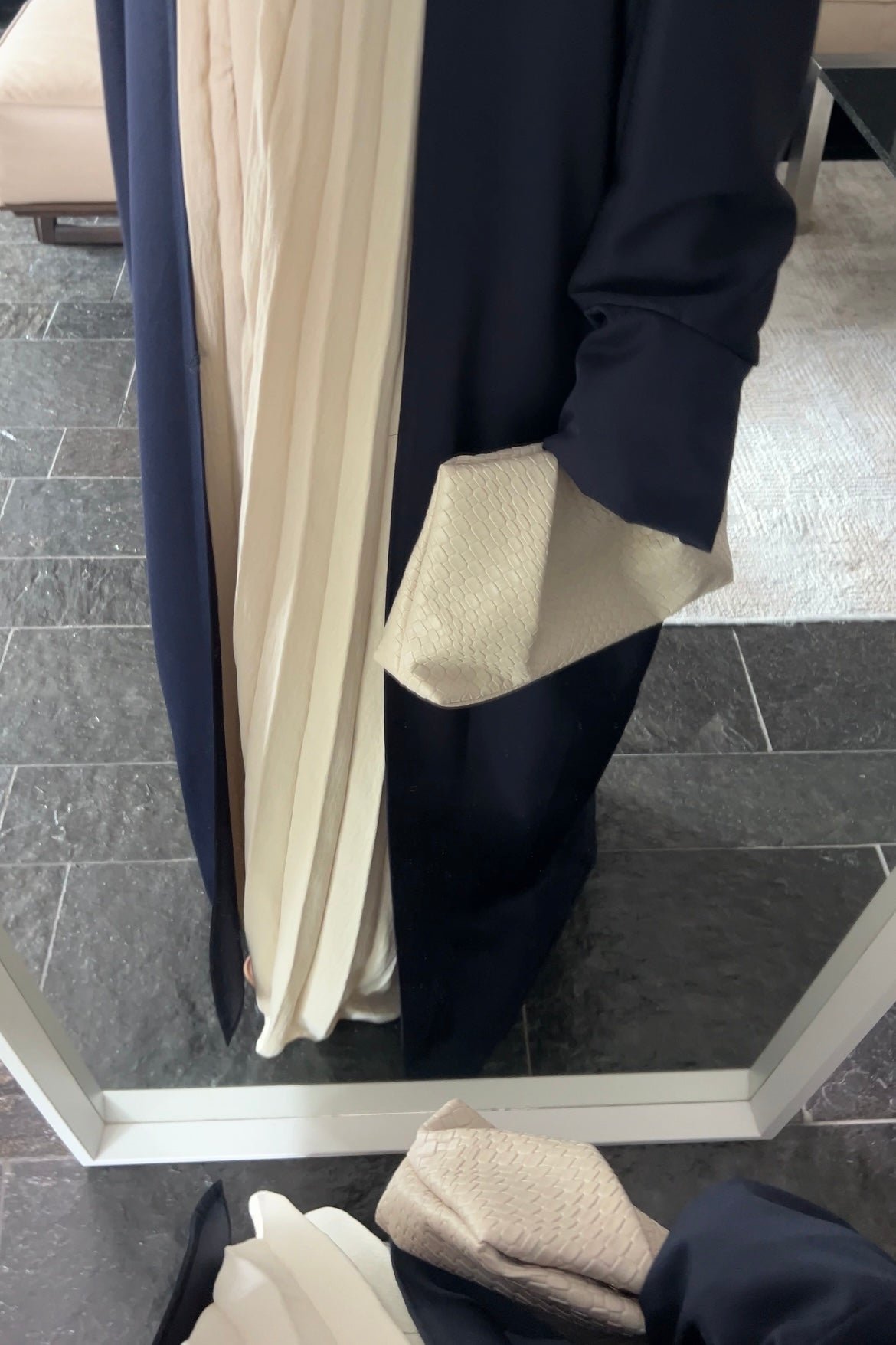 NAVY ESSENTIAL ABAYA
