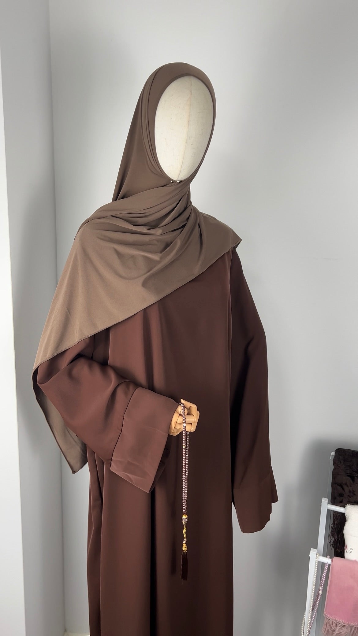 TALL SILK ABAYA CHOCO