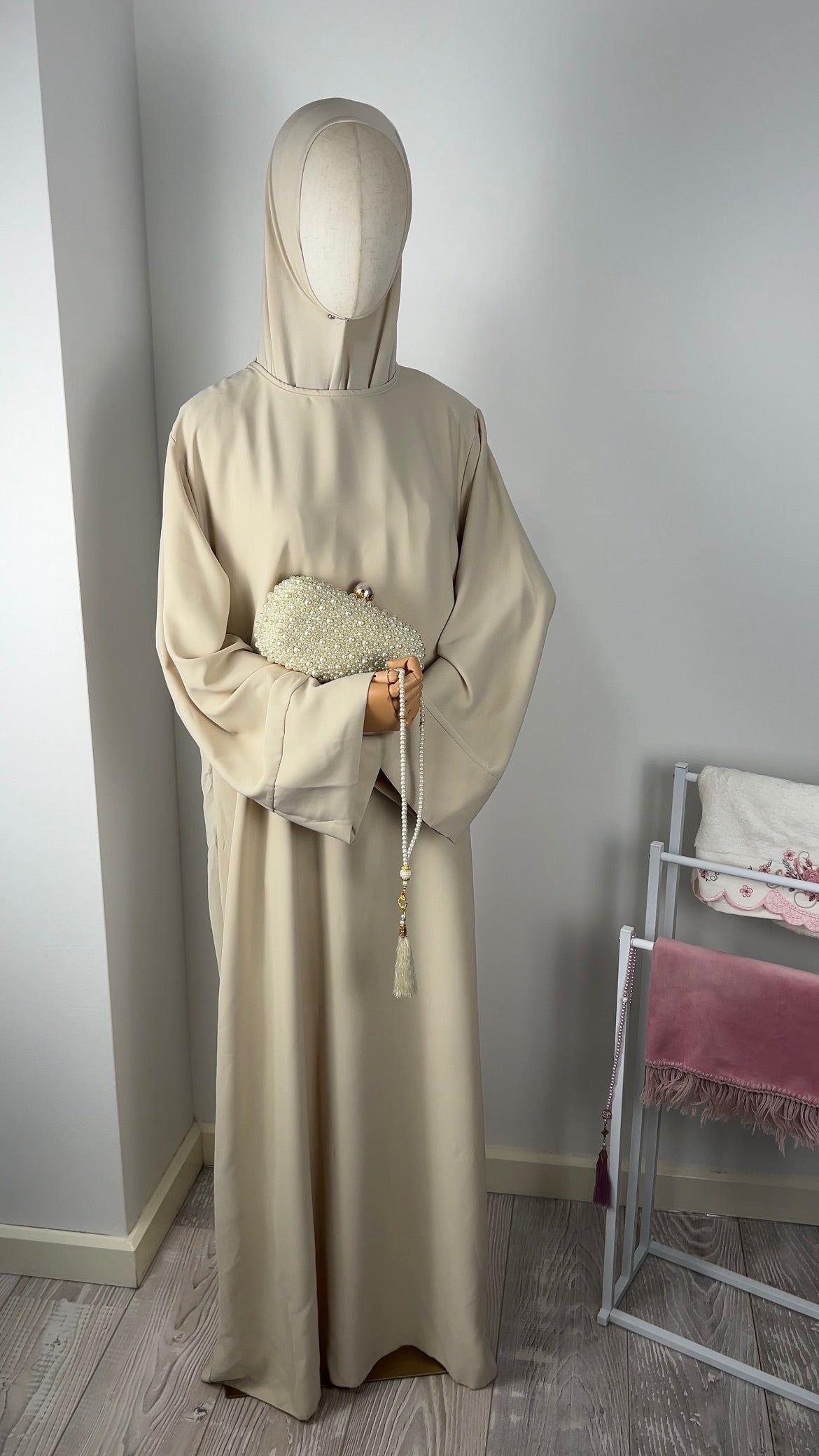 SILK ABAYA BEIGE