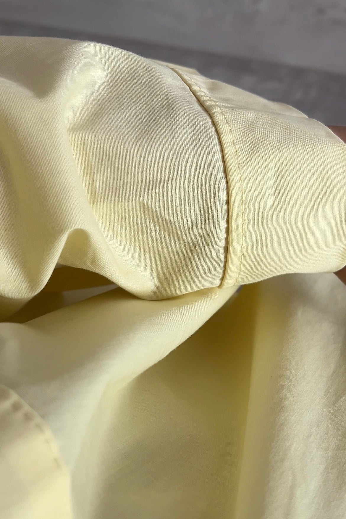 BUTTER YELLOW BUTTON SHIRT