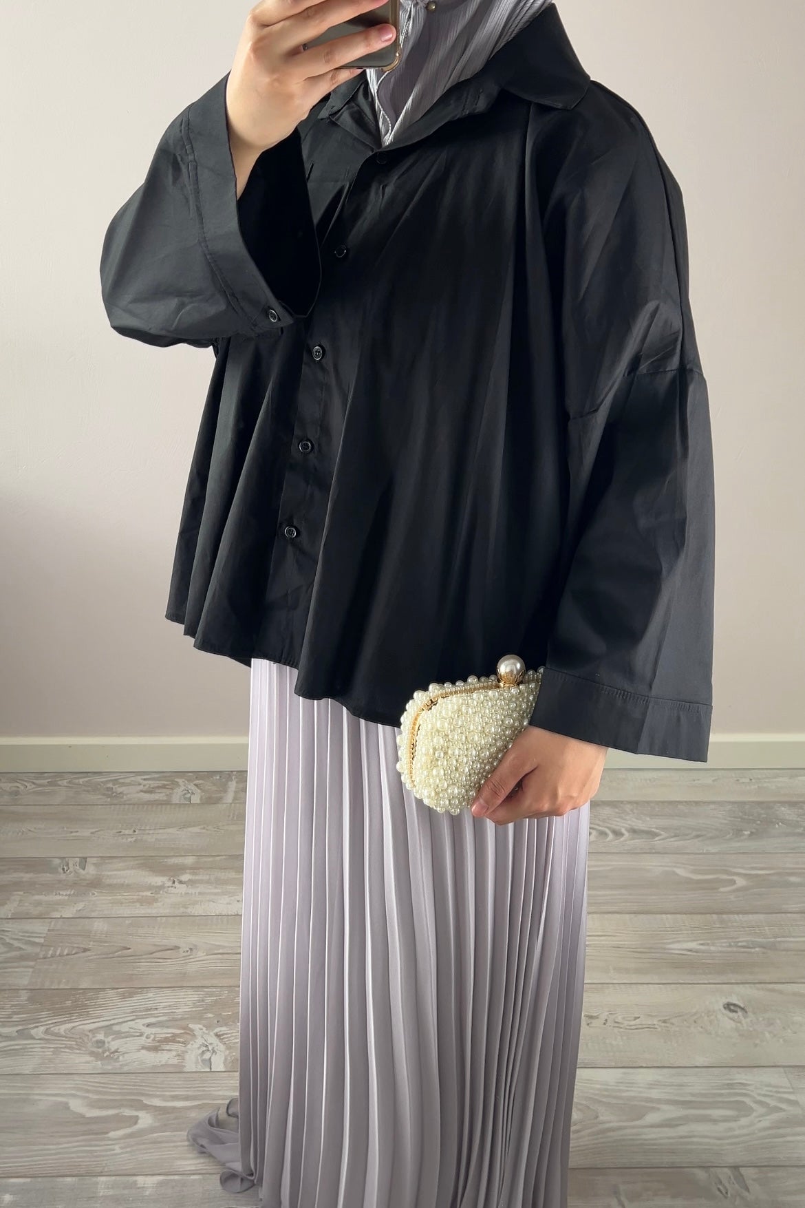 BLACK BUTTON SHIRT