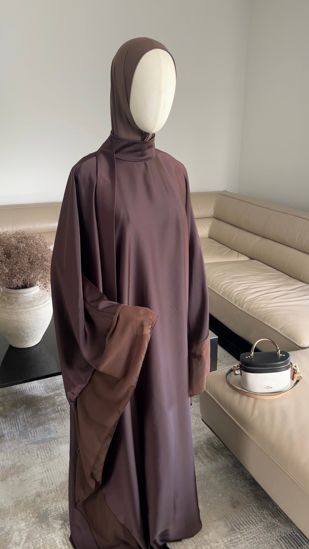 LAYERED PREMIUM DRESS DARK BROWN