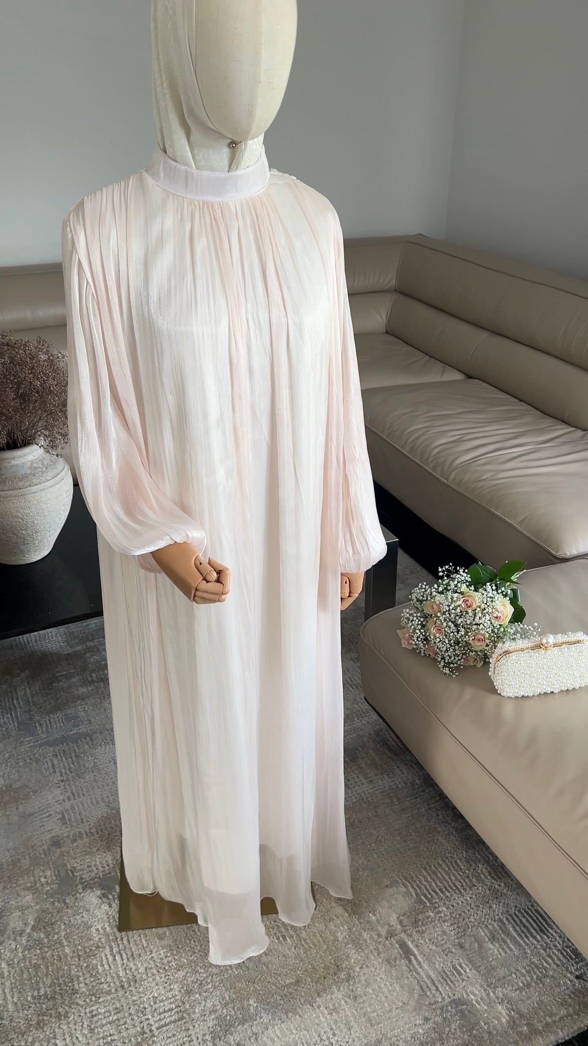SATIN DRAPE DRESS CRÈME