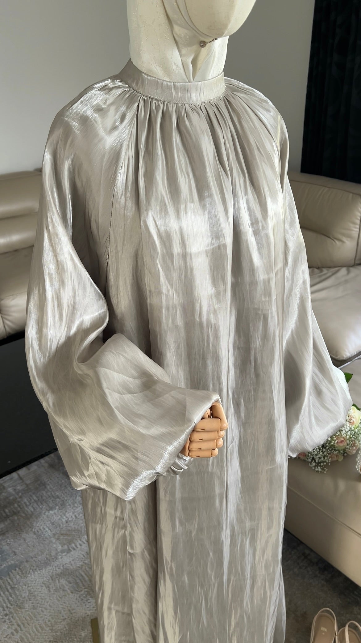 SATIN DRESS WITH BALLOON SLEEVES OLIVE GREEN