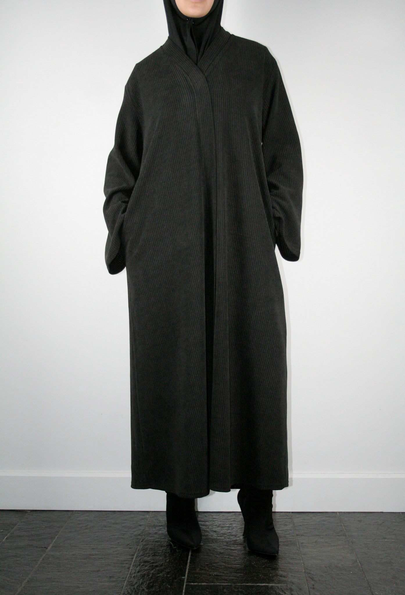 BLACK RIBBED ABAYA