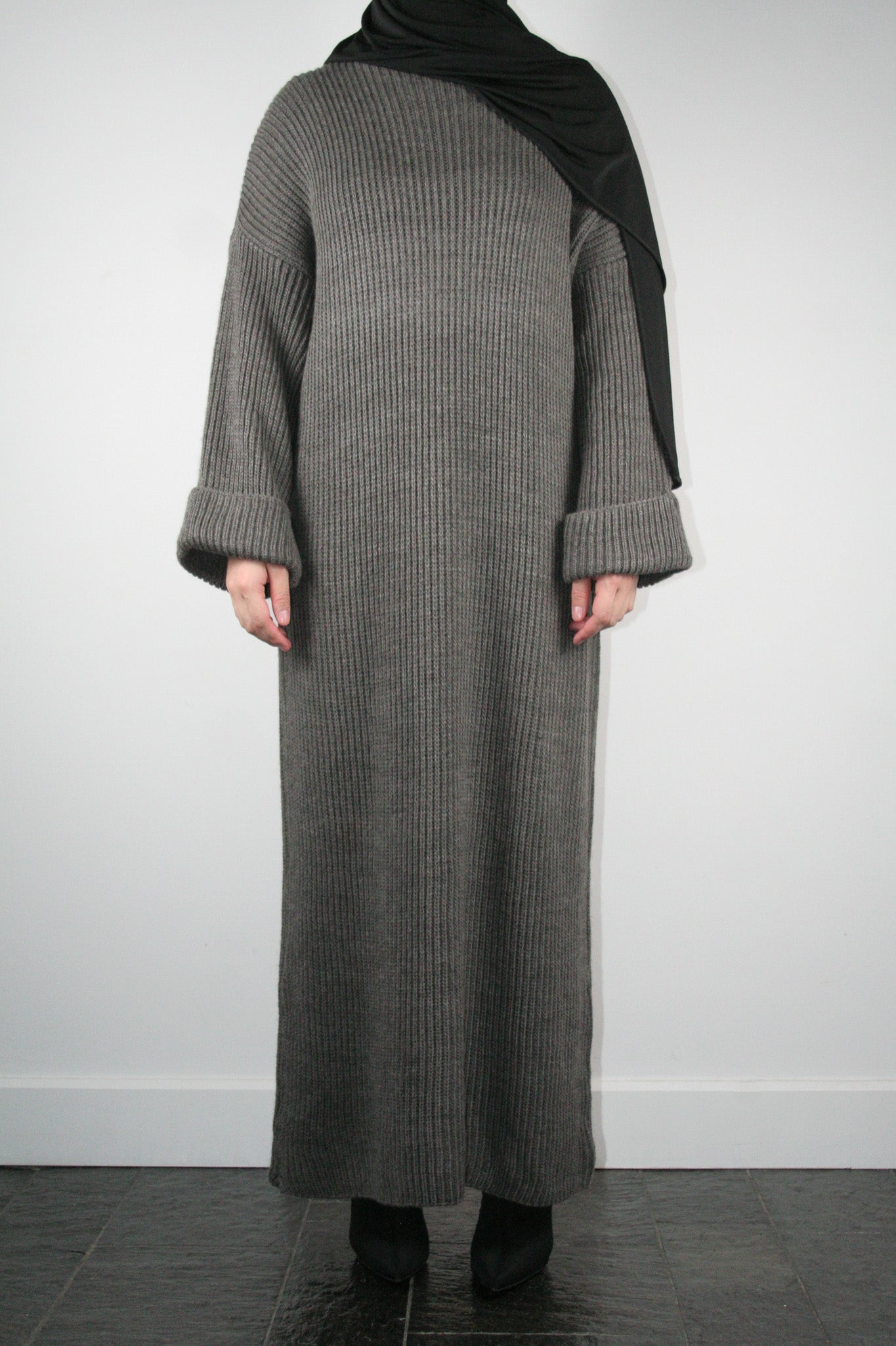 CHARCOAL KNIT DRESS