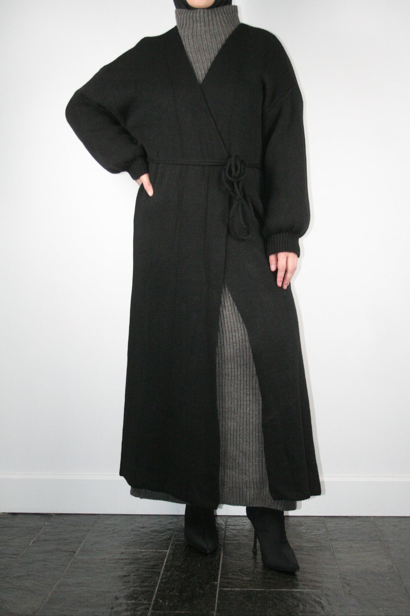 BLACK LONG WRAPPED CARDIGAN