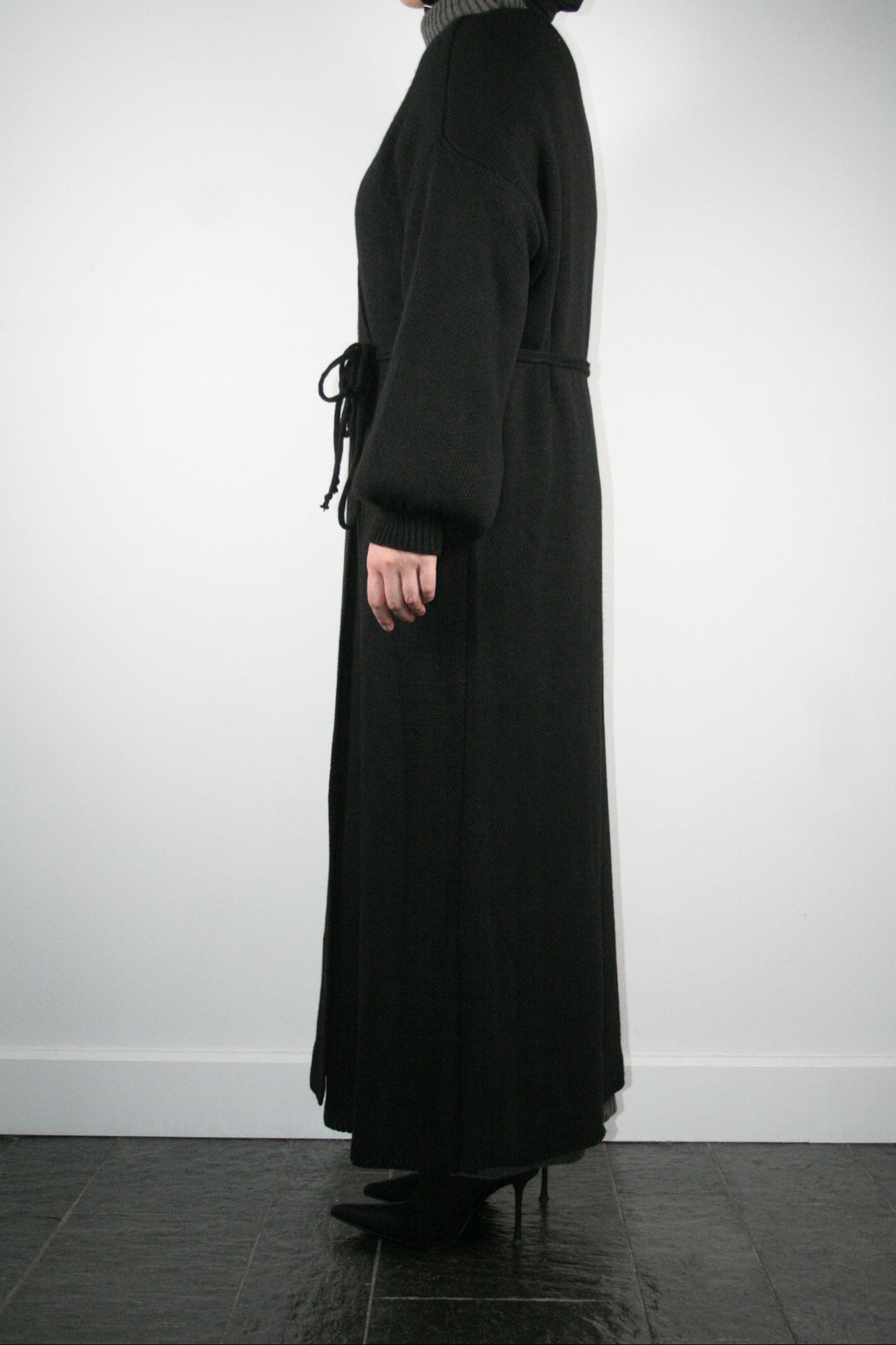 BLACK LONG WRAPPED CARDIGAN
