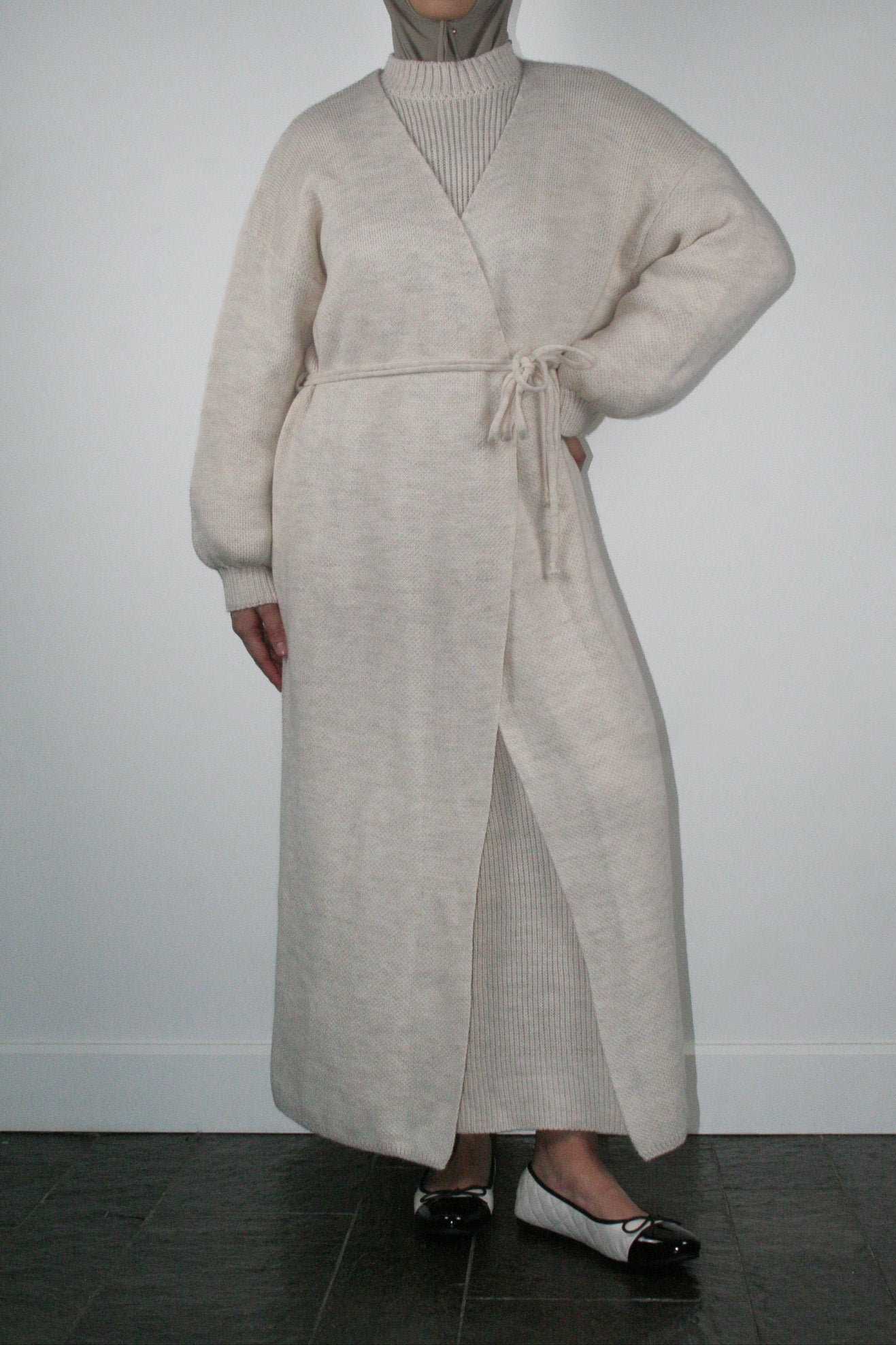 BEIGE LONG WRAPPED CARDIGAN