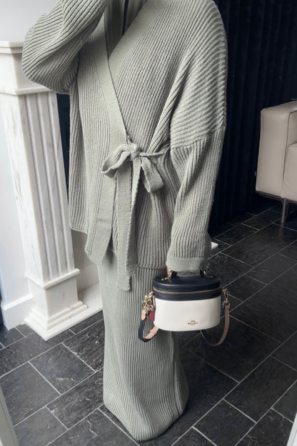 KHAKI KNIT WRAP SET