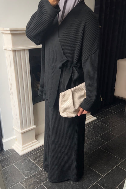 BLACK KNIT WRAP SET