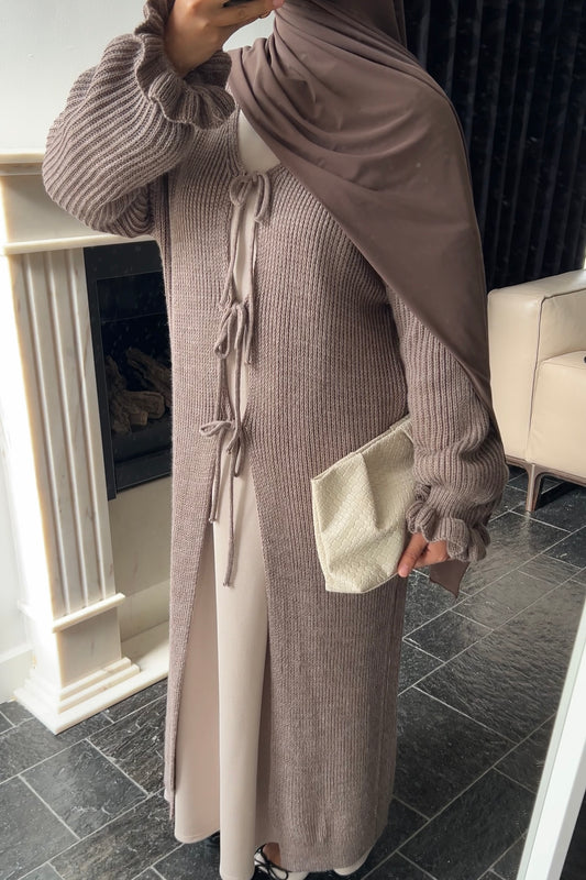 PRE ORDER - TAUPE BOW TIE ABAYA (WILL BE SHIPPED 03/11)
