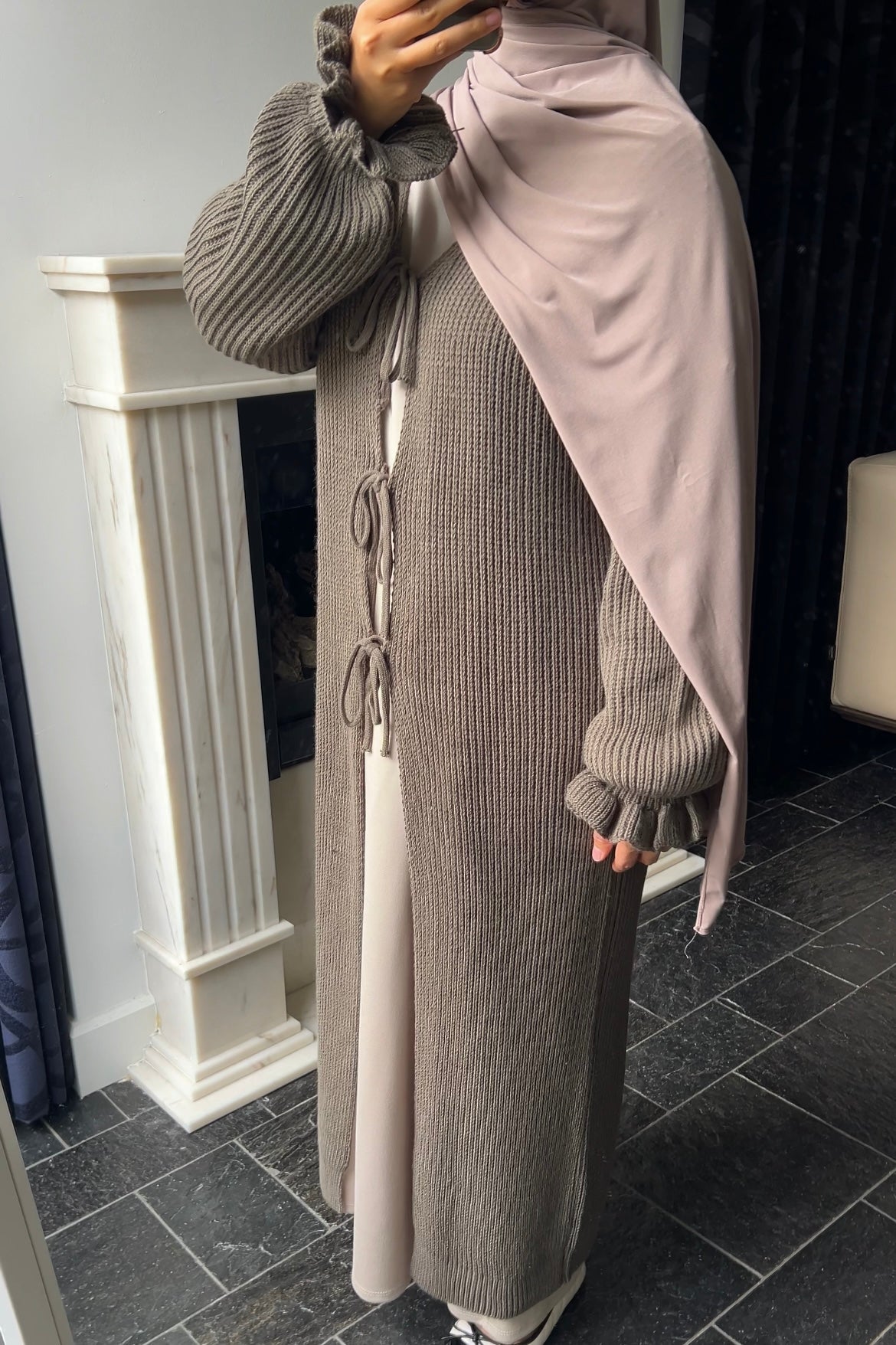 BROWN BOW TIE ABAYA