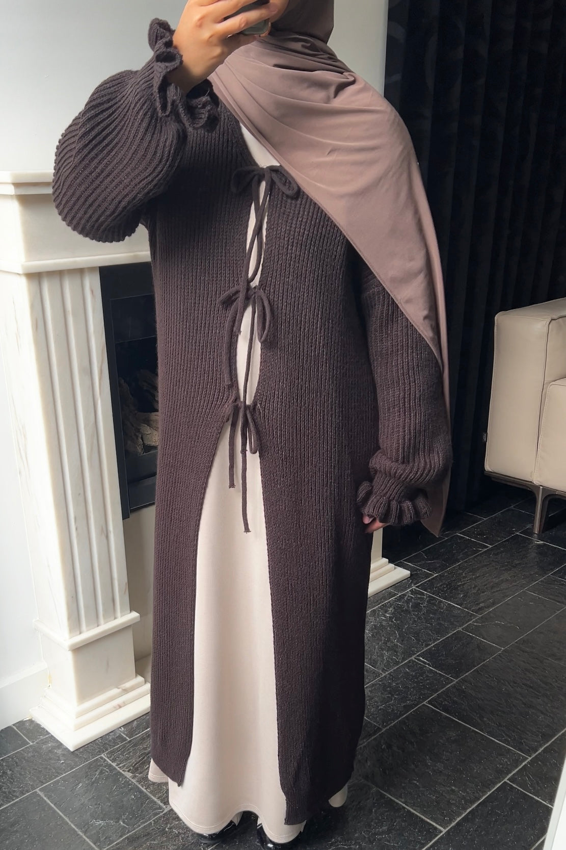 DARK BROWN BOW TIE ABAYA