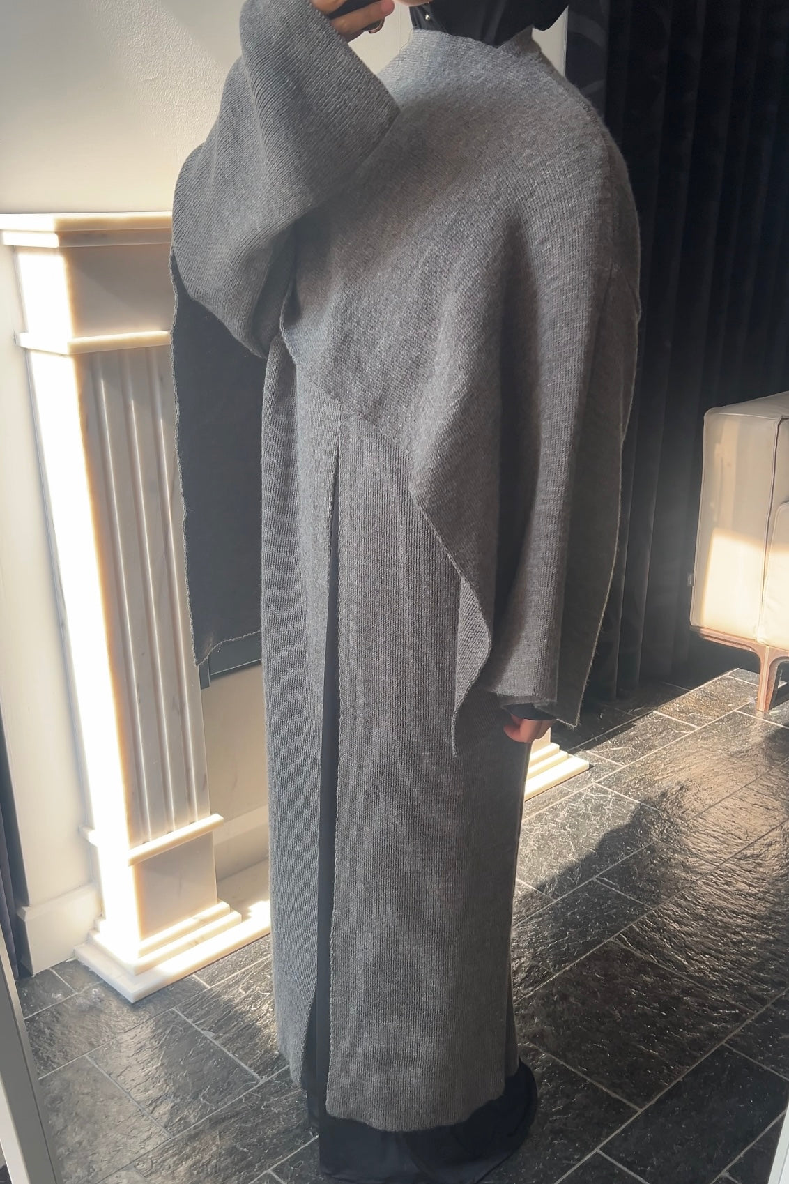 CHARCOAL SCARF PONCHO ABAYA