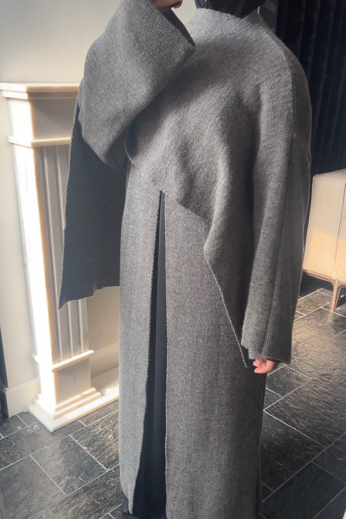 CHARCOAL SCARF PONCHO ABAYA