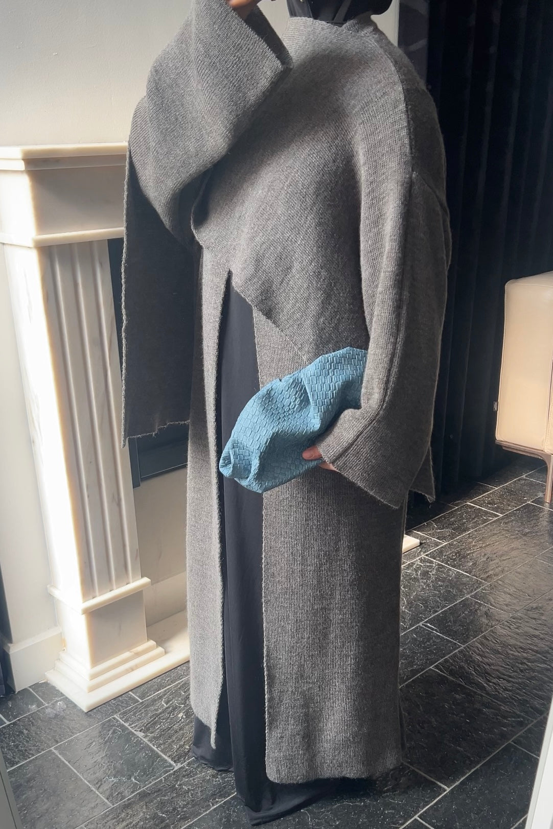 CHARCOAL SCARF PONCHO ABAYA