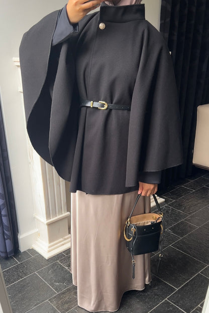 BLACK RIBBED BELT PONCHO