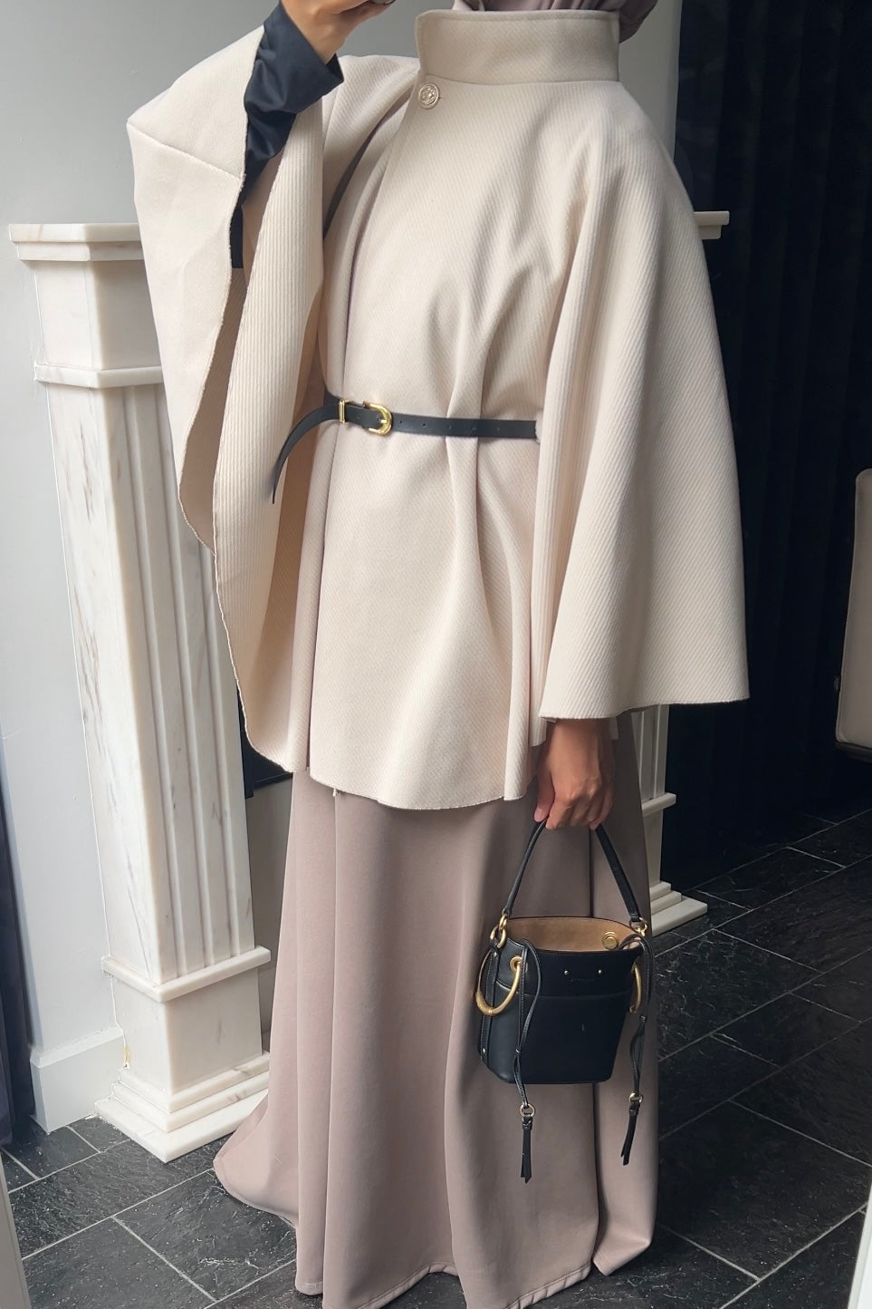 BEIGE RIBBED BELT PONCHO